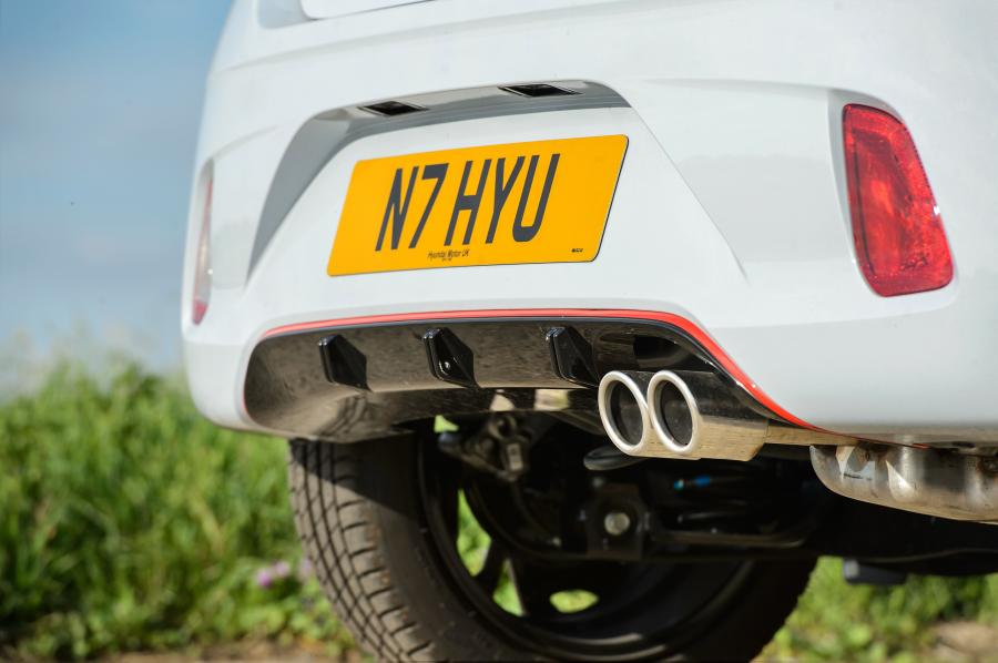 Детали экстерьера Hyundai i10 N Line 2020 года  (UK) (фото 43 из 64)